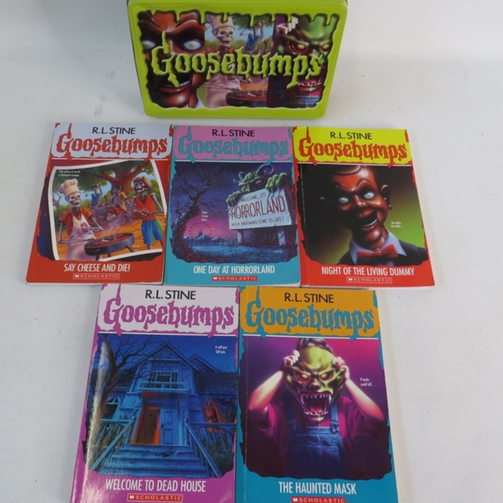 Goosebumps 2015 Retro Scream Collection Limited Edition Tin with Five Books New